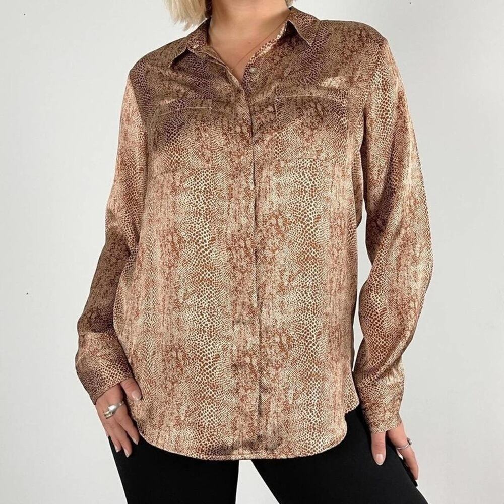 A New Day Animal Print Silky Button Down Blouse Size Small (Oversized)🤎✨🐆